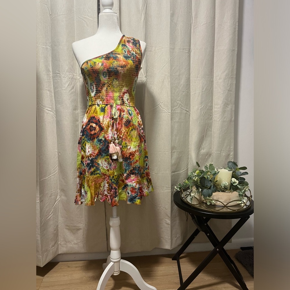 NWOT Free Destinations Floral One Shoulder Dress.